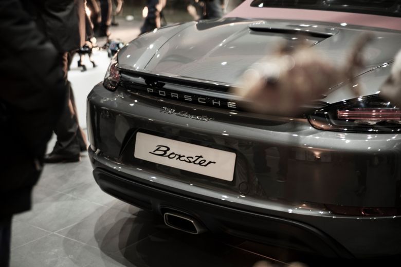 Porsche Tunisie accueille l'expo «Osons le Fer»