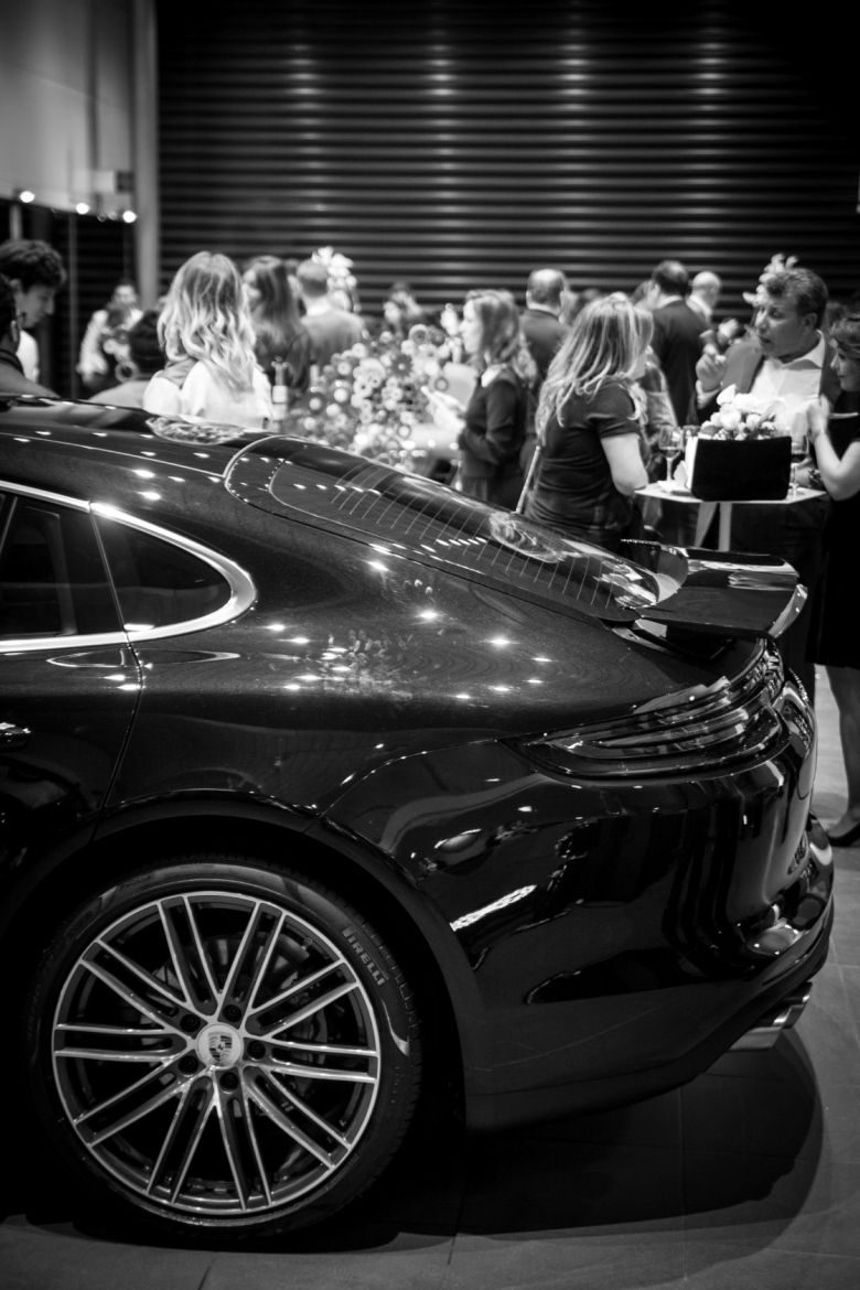 Porsche Tunisie accueille l'expo «Osons le Fer»