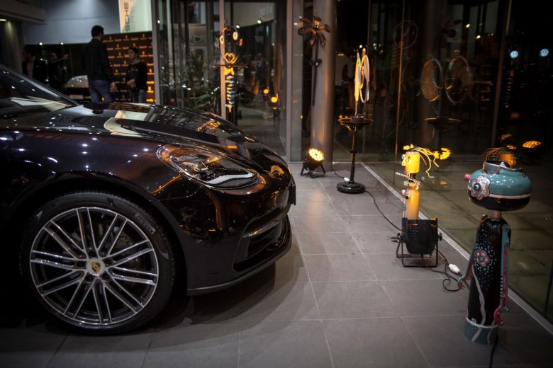 Porsche Tunisie accueille l'expo «Osons le Fer»