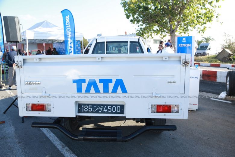 Tata Motors au marché de Gros Bir El Kassaa