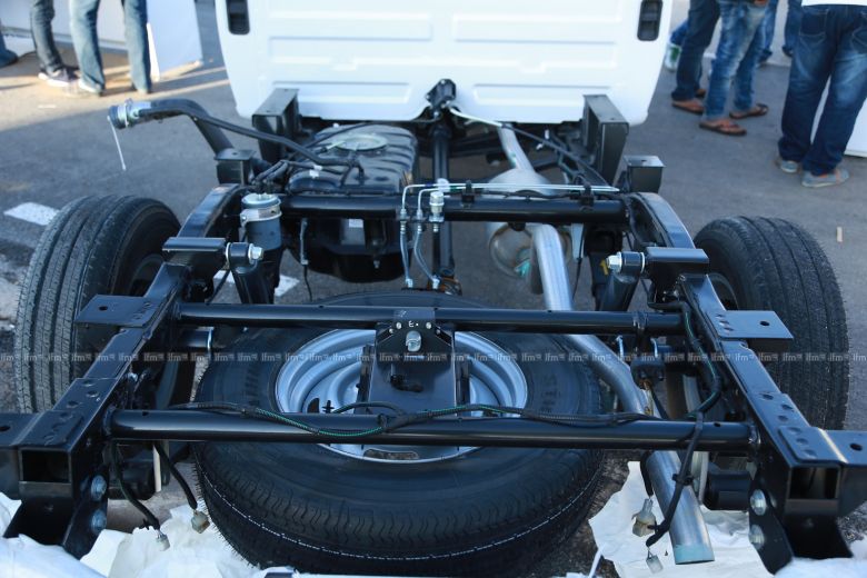 Tata Motors au marché de Gros Bir El Kassaa