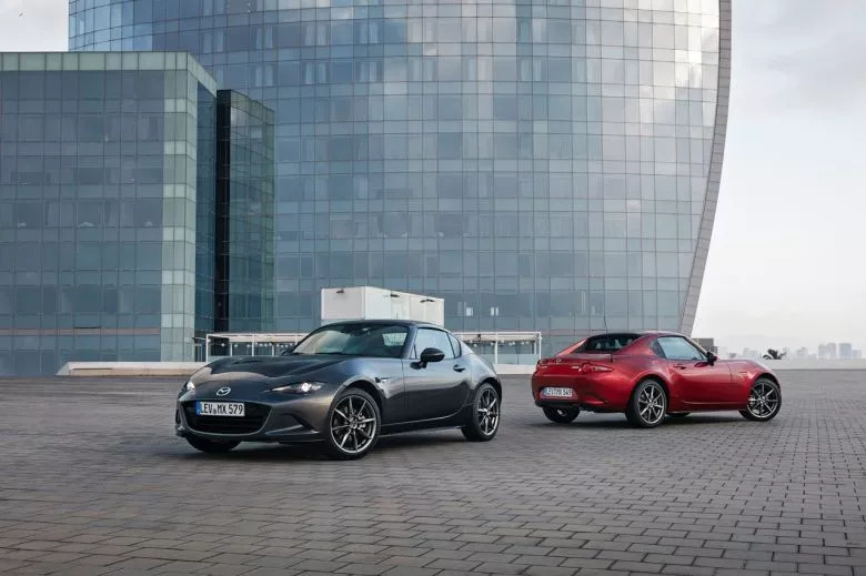 Mazda MX-5 RF - Economic Auto
