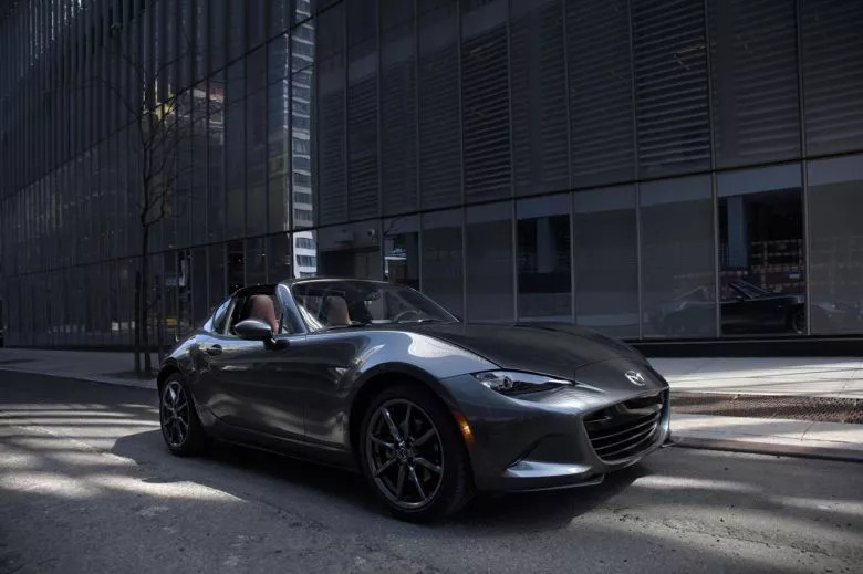 Mazda MX-5 RF - Economic Auto