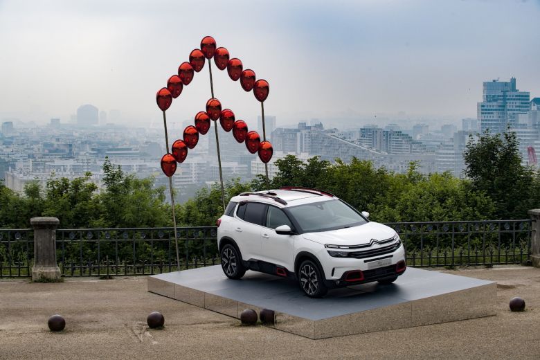 Citroën présente son SUV C5 Aircross à Paris