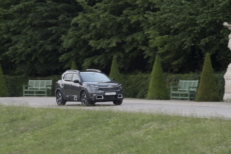 Citroën présente son SUV C5 Aircross à Paris