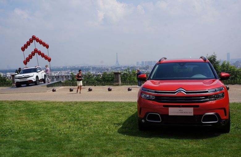 Citroën présente son SUV C5 Aircross à Paris