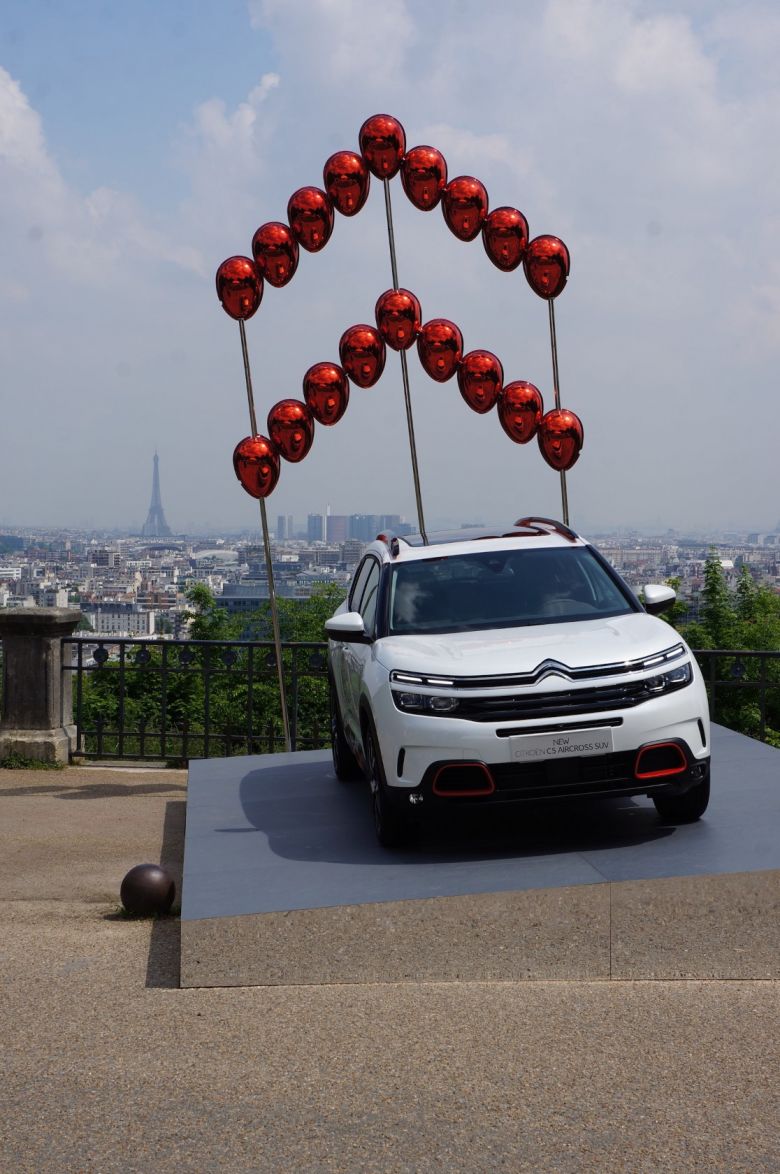 Citroën présente son SUV C5 Aircross à Paris