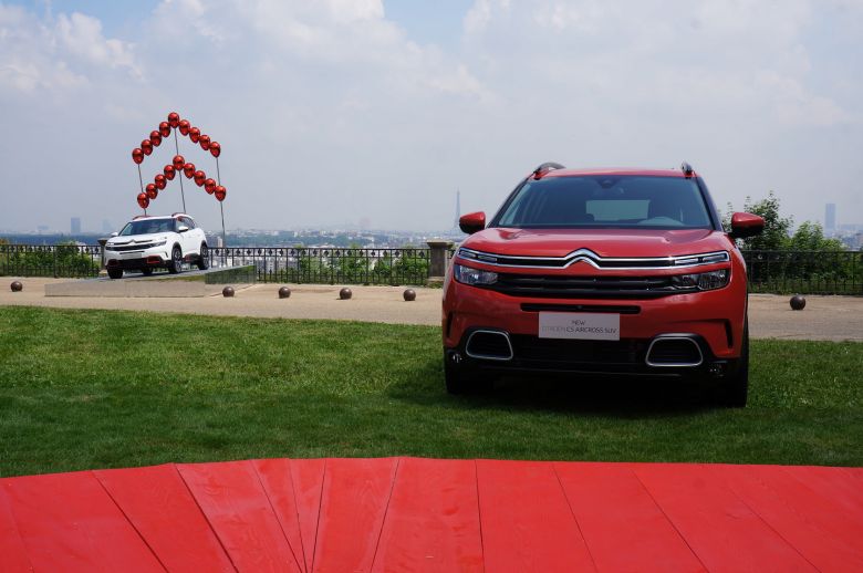 Citroën présente son SUV C5 Aircross à Paris