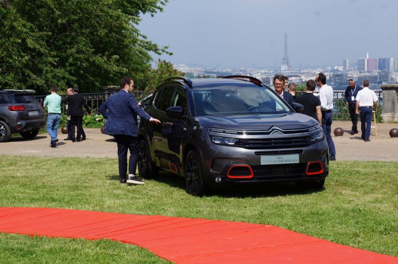 Citroën présente son SUV C5 Aircross à Paris