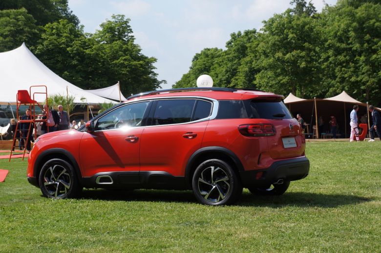 Citroën présente son SUV C5 Aircross à Paris