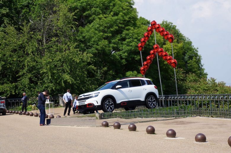 Citroën présente son SUV C5 Aircross à Paris