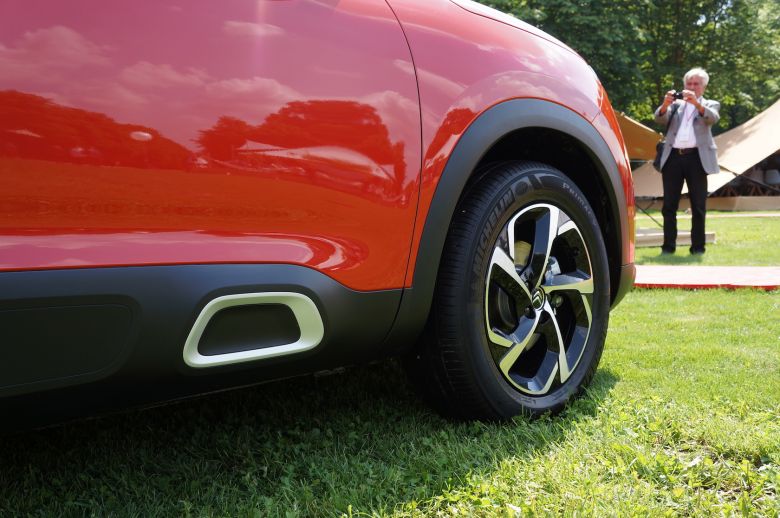 Citroën présente son SUV C5 Aircross à Paris