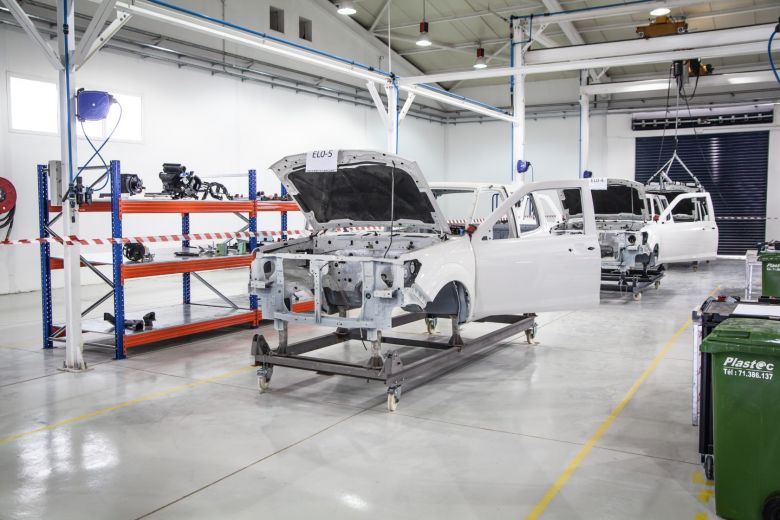 STAFIM et le Groupe PSA démarrent la production du PEUGEOT Pick Up en Tunisie