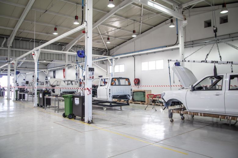 STAFIM et le Groupe PSA démarrent la production du PEUGEOT Pick Up en Tunisie