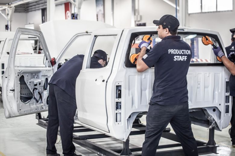 STAFIM et le Groupe PSA démarrent la production du PEUGEOT Pick Up en Tunisie