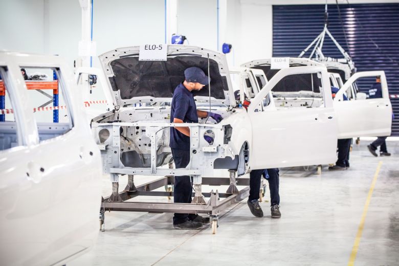 STAFIM et le Groupe PSA démarrent la production du PEUGEOT Pick Up en Tunisie