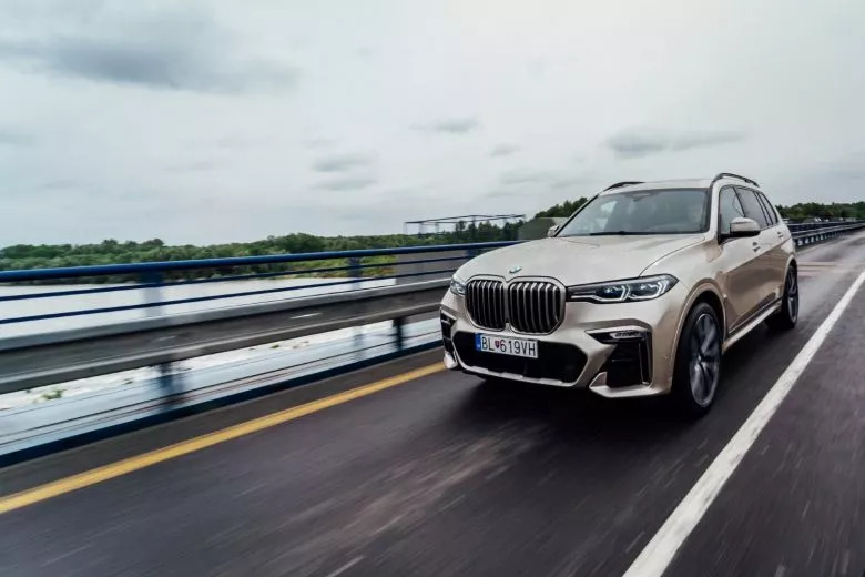 Essai BMW X7 en Grèce