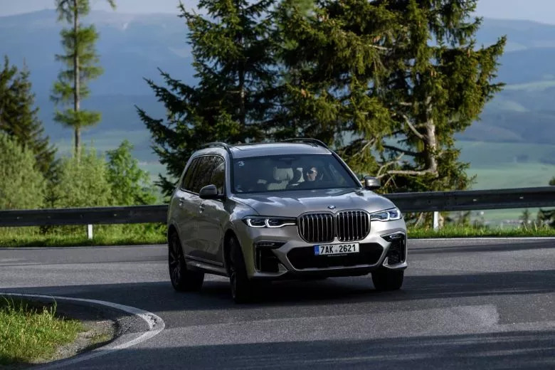 Essai BMW X7 en Grèce