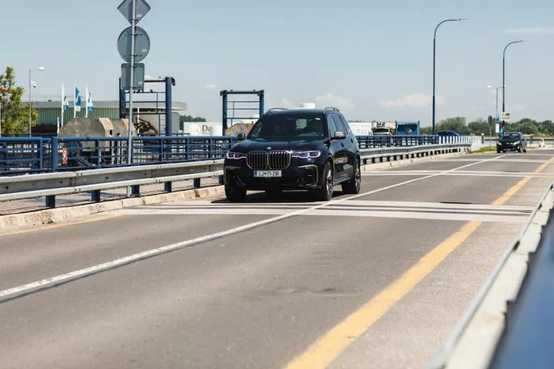 Essai BMW X7 en Grèce