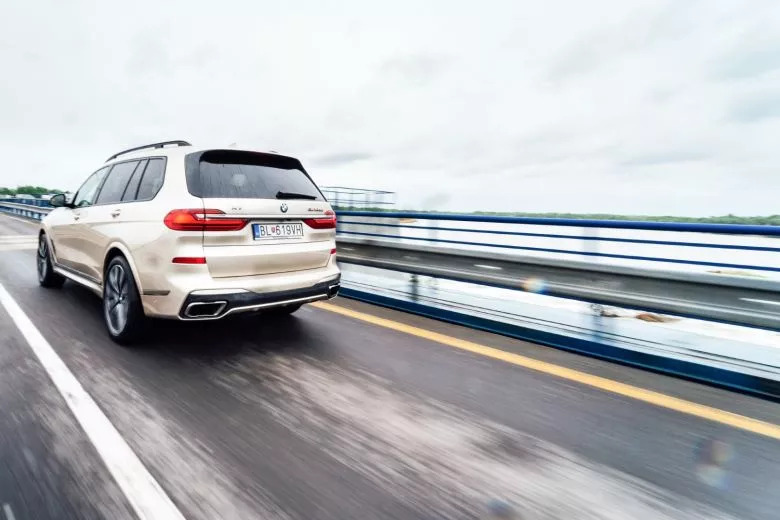 Essai BMW X7 en Grèce