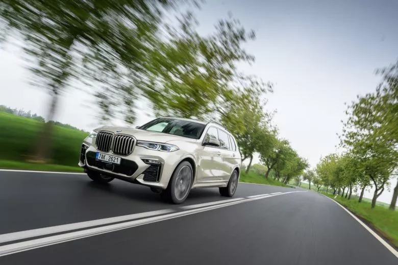 Essai BMW X7 en Grèce