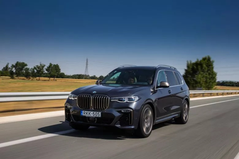 Essai BMW X7 en Grèce