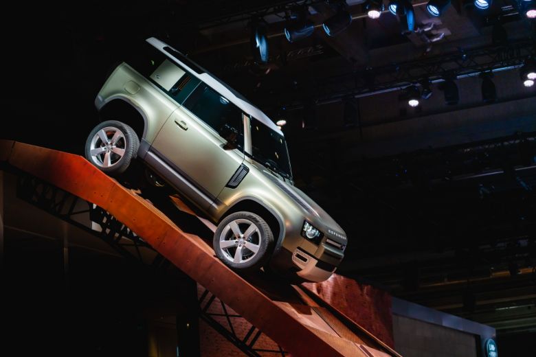 Land Rover dévoile le nouveau Defender