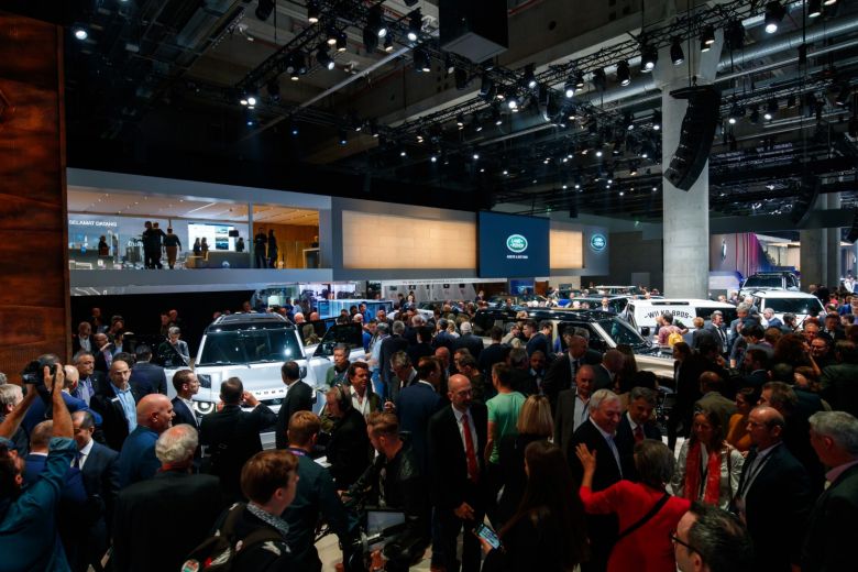 Land Rover dévoile le nouveau Defender