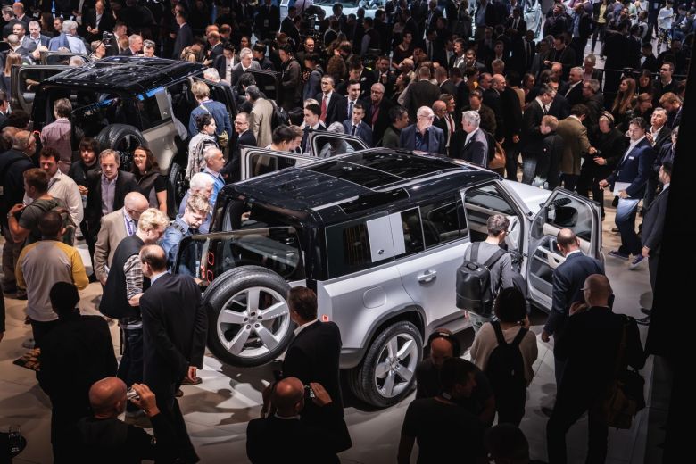 Land Rover dévoile le nouveau Defender