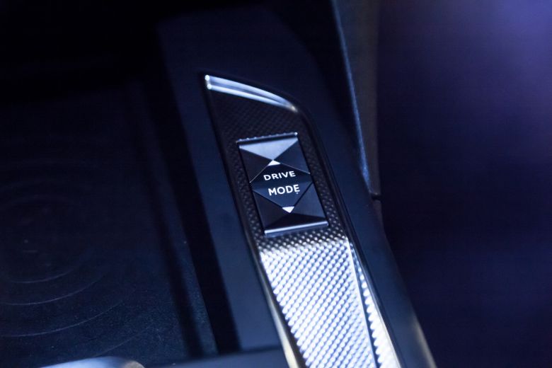 DS3 Crossback en Tunisie - Black Dress