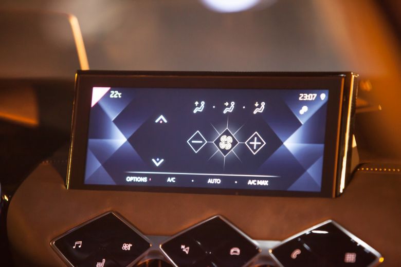 DS3 Crossback en Tunisie - Black Dress