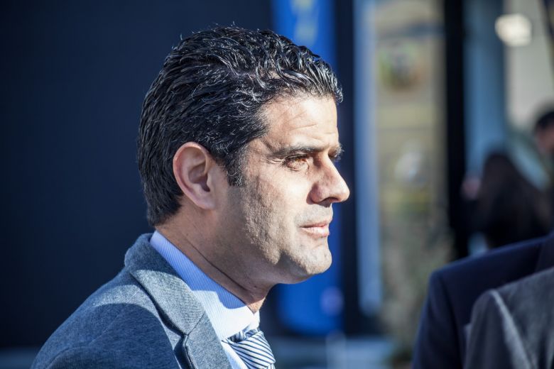 Les médias reçus comme des stars à la station Shell Boumhel