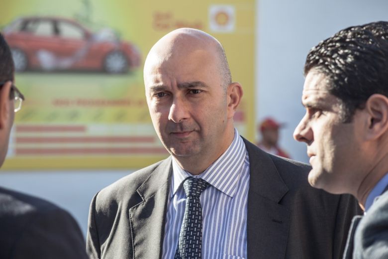 Les médias reçus comme des stars à la station Shell Boumhel