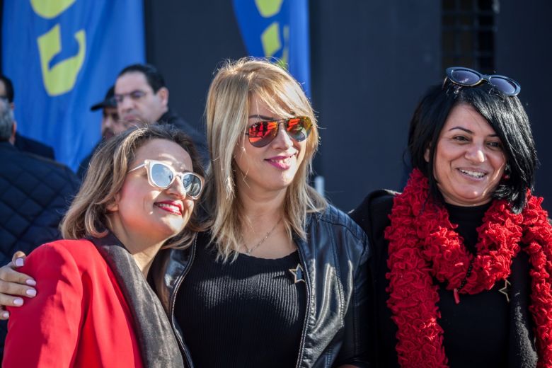 Les médias reçus comme des stars à la station Shell Boumhel