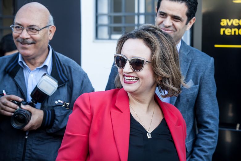 Les médias reçus comme des stars à la station Shell Boumhel