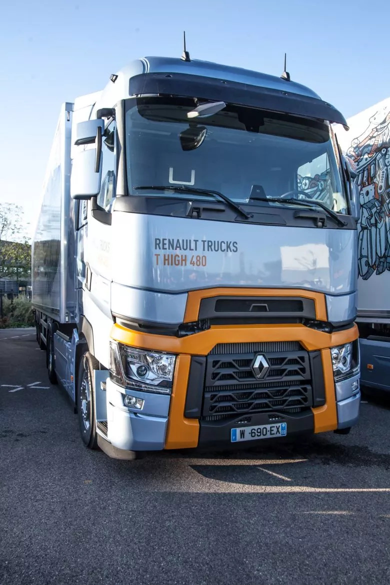 Optifuel Challenge 2019 - Accueil au Renault Square