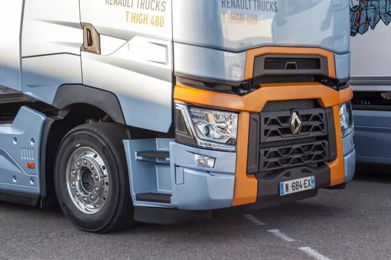 Optifuel Challenge 2019 - Accueil au Renault Square