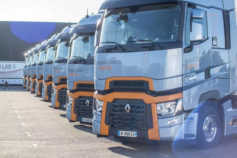 Optifuel Challenge 2019 - Accueil au Renault Square