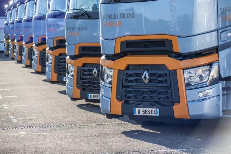 Optifuel Challenge 2019 - Accueil au Renault Square