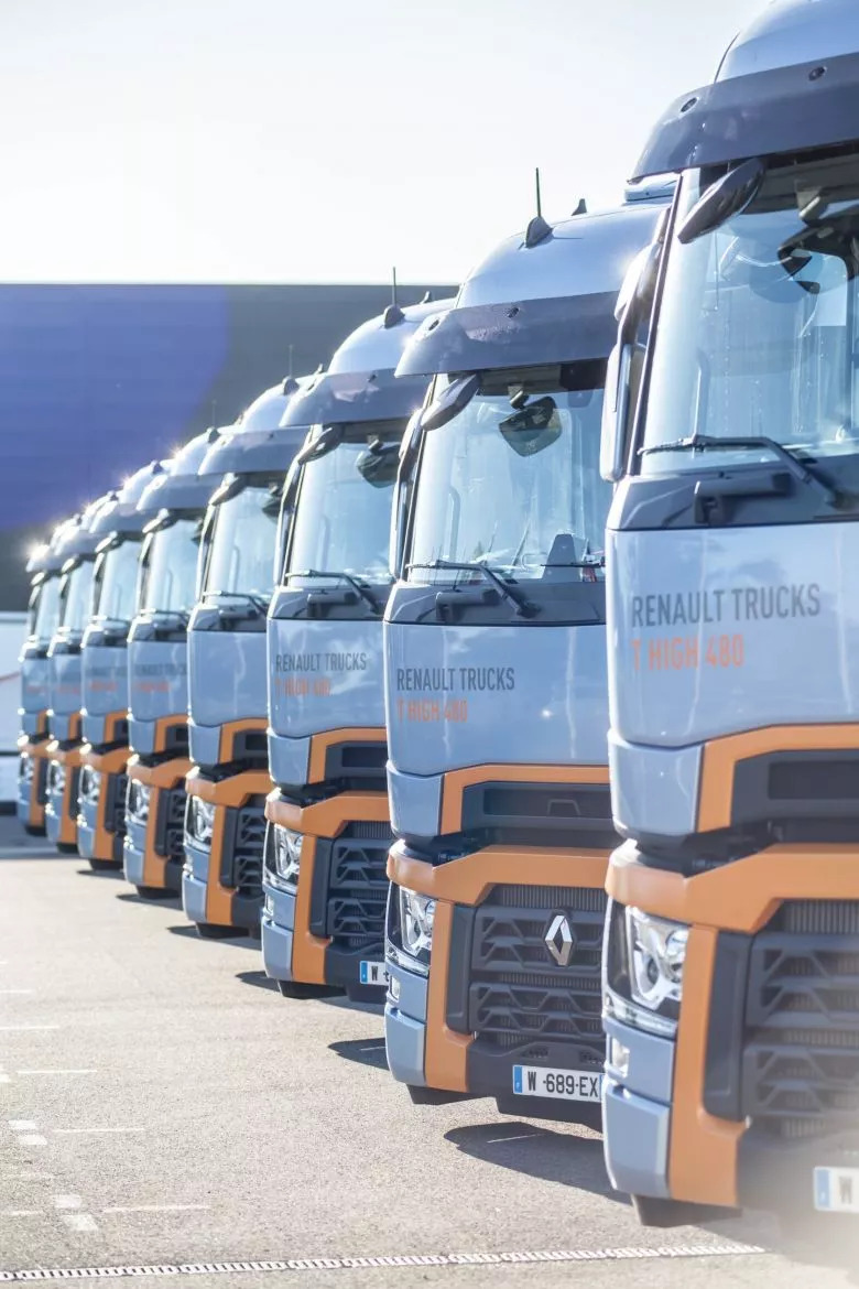 Optifuel Challenge 2019 - Accueil au Renault Square