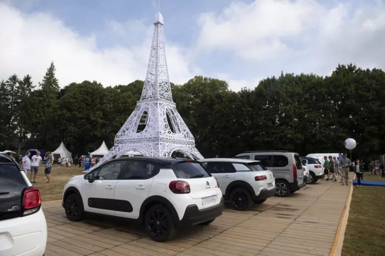 Le rassemblement du siècle