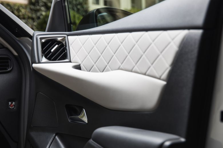 Essai de la gamme électrifiée DS