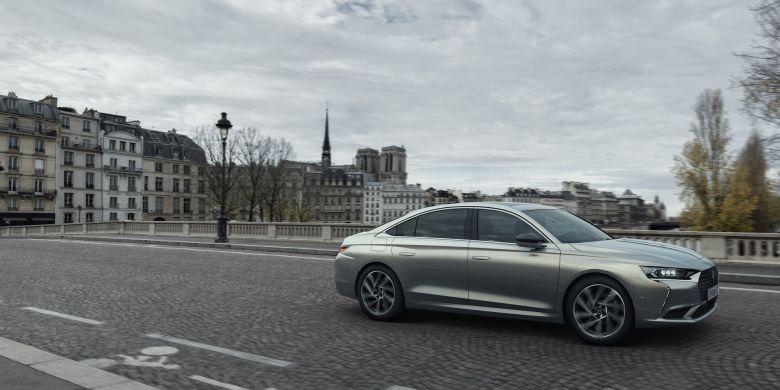 Voici la DS 9 - la grande berline de la marque du luxe à la française