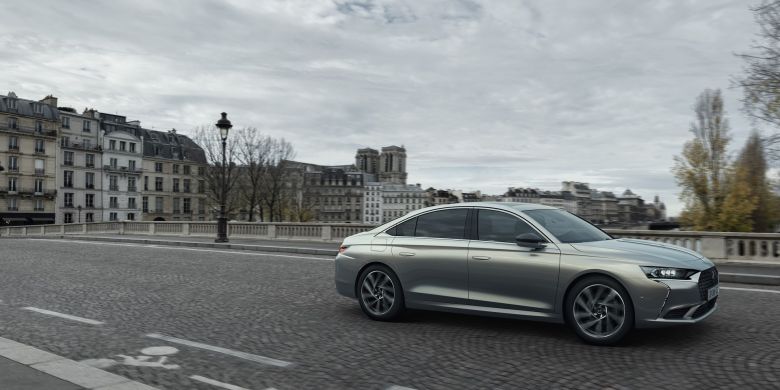 Voici la DS 9 - la grande berline de la marque du luxe à la française