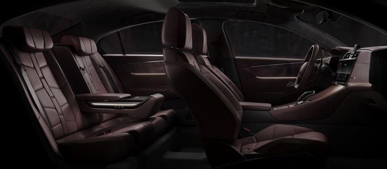 Voici la DS 9 - la grande berline de la marque du luxe à la française