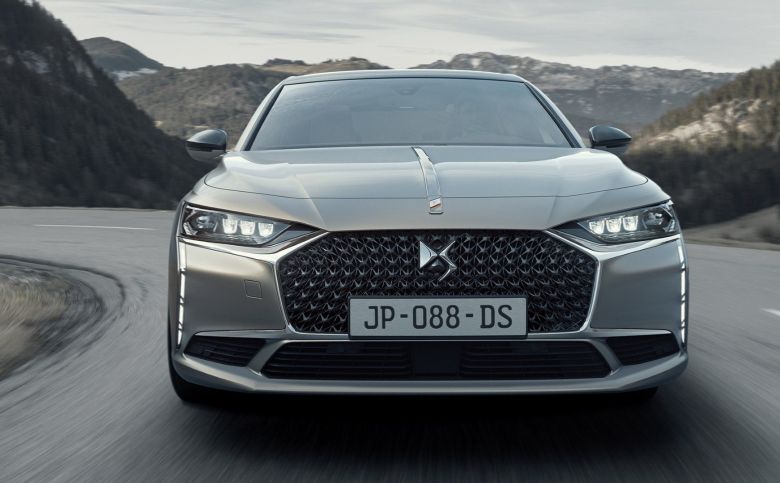 Voici la DS 9, la grande berline de la marque du luxe à la française