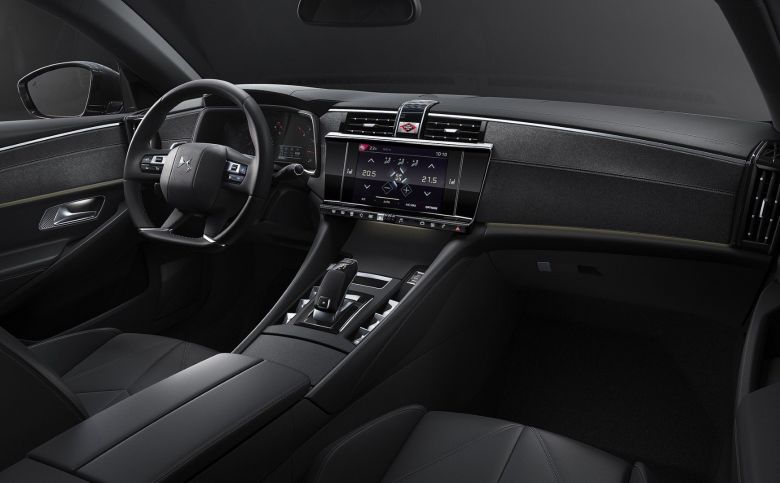 Voici la DS 9, la grande berline de la marque du luxe à la française