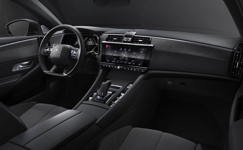 Voici la DS 9, la grande berline de la marque du luxe à la française