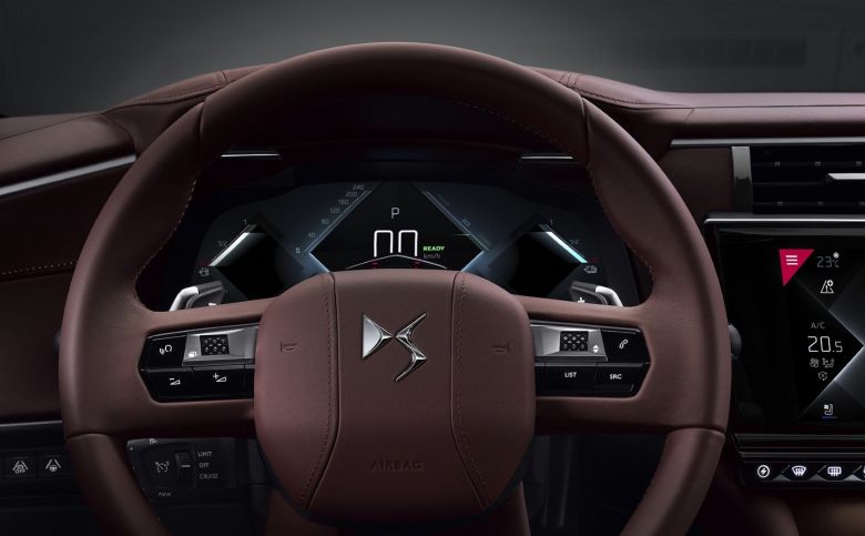 Voici la DS 9, la grande berline de la marque du luxe à la française