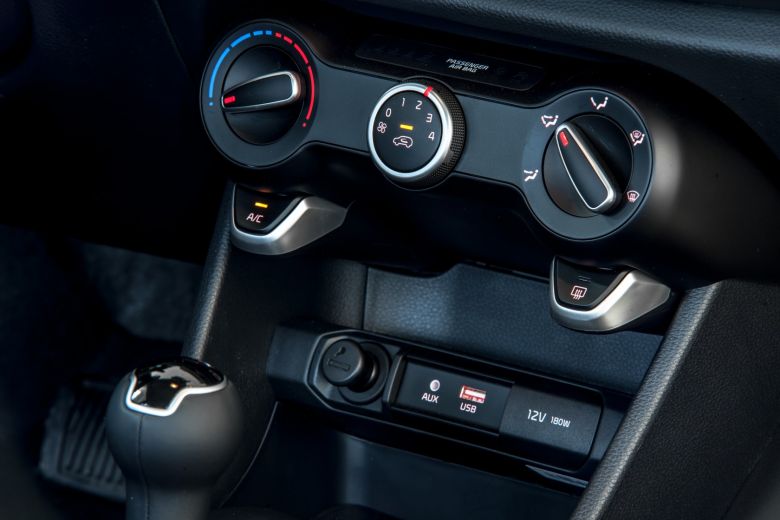 KIA Picanto LX BVA chez KIA Tunisie